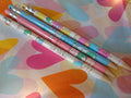 Crayon mine papier avec taille crayon intégré